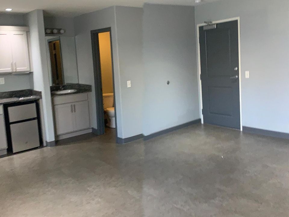 1st image of 223 N 9th St APT 208