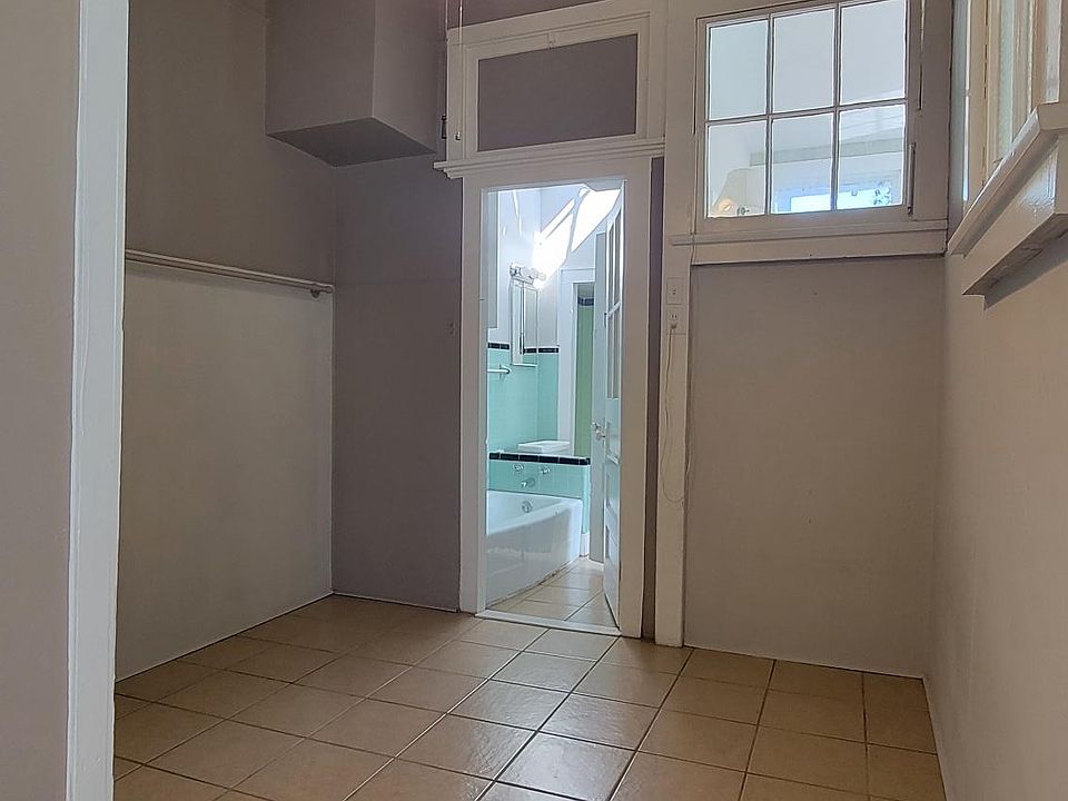 True 1 Bedroom NOT A SHOTGUN