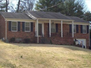 210 Kittyhawk Dr, Danville, VA 24540
