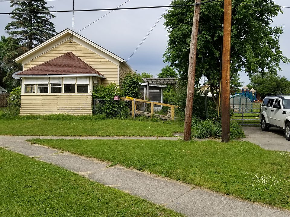 1st image of 37 Williams Ave