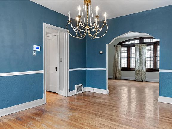 5th image of 4025 Parker Ave