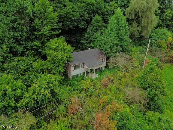 3rd image of 30242 N Fork River Rd