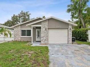 705 Butler St, Safety Harbor, FL 34695