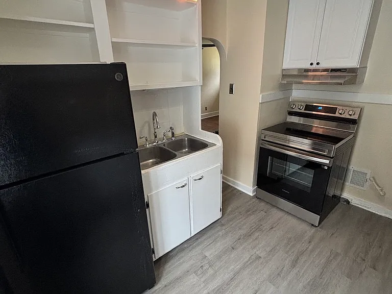 181 Shepard Ave #2 — Photo 4
