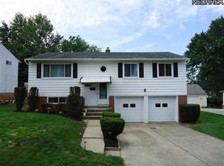 5360 Chestnut Hill Dr, Willoughby, OH 44094