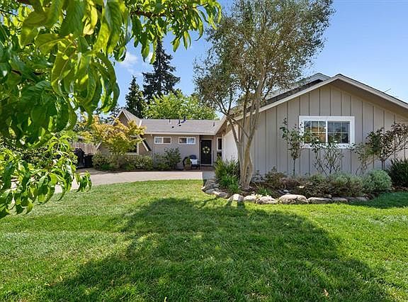 4th image of 181 Ivy Hill Way