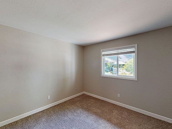 5th image of 348 Robinson St #34