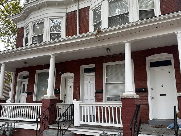 2112 Green St #A — Photo 1