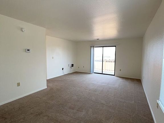 4th image of 1192 Dakota Dr