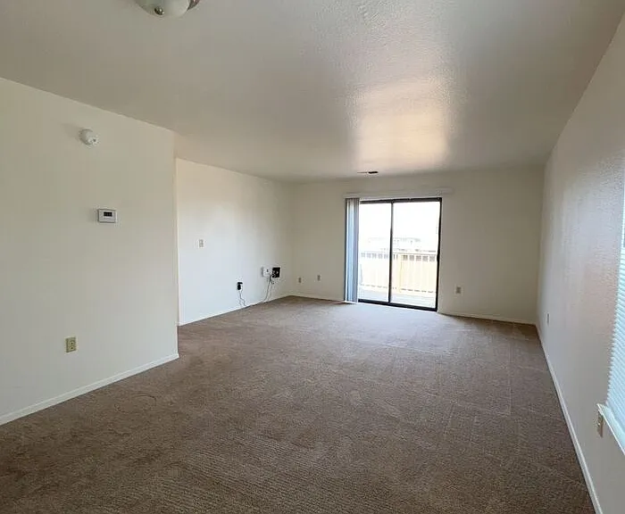 1192 Dakota Dr — Photo 4