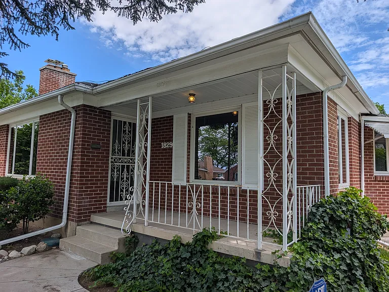 1829 E Bryan Ave — Photo 2