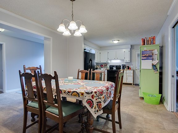 5th image of 119 Creekwood Dr