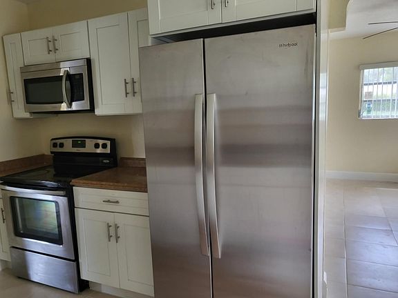 2nd image of 340 NW 4th Ave