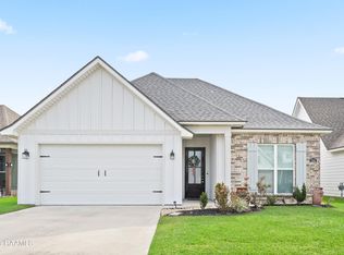214 Sojourner Dr, Lafayette, LA 70508
