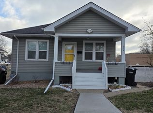 614 Pine St, Yankton, SD 57078