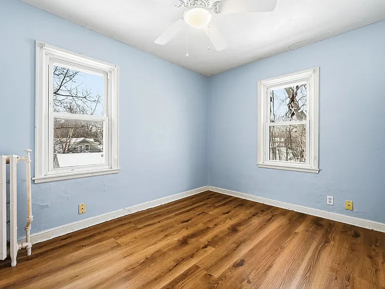 3611 Washburn Ave N — Photo 10