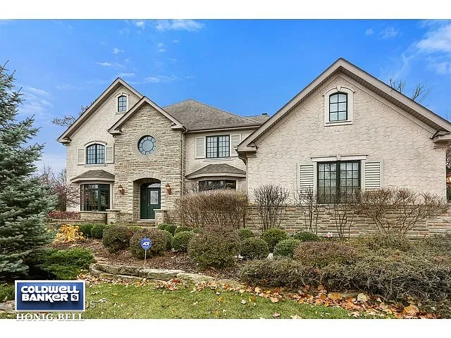 8661 Timber Ridge Dr photo 1