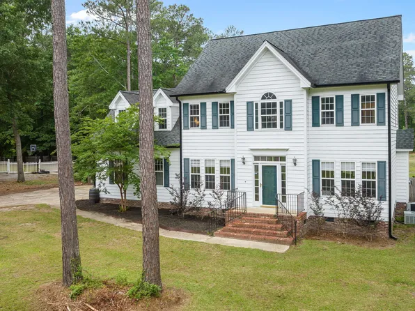 408 La Vista Ct, Benson, NC 27504