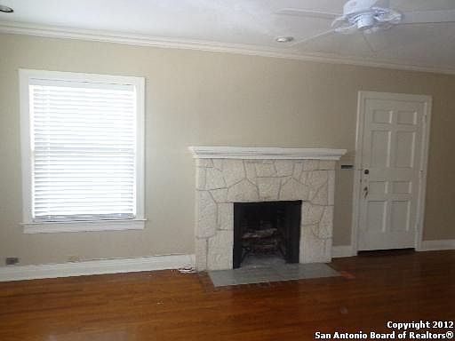 4th image of 122 Lovera Blvd