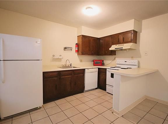 4th image of 7522 Benjamin St APT 109