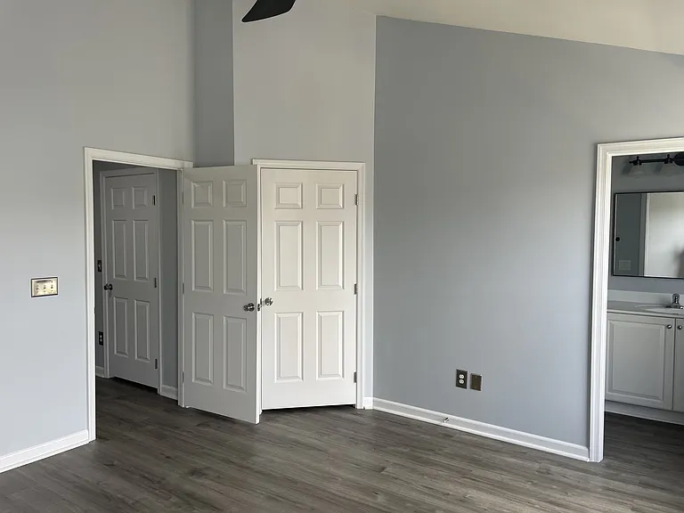 2068 Lockwood Dr #1 — Photo 10