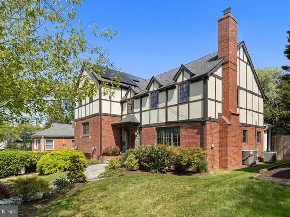 5741 27th St NW, Washington, DC 20015
