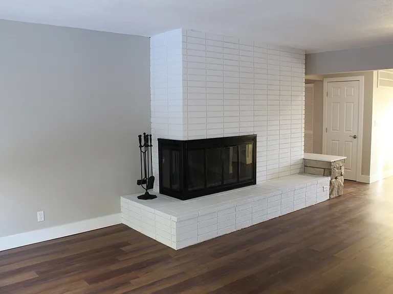 3545 Lodestar Ln — Photo 8