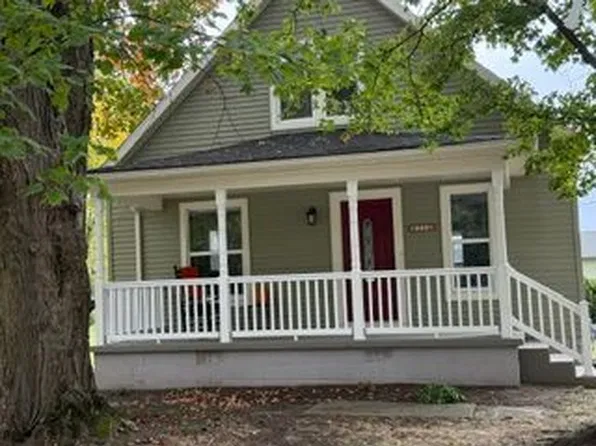 624 E Main St, Rochester, IL 62563