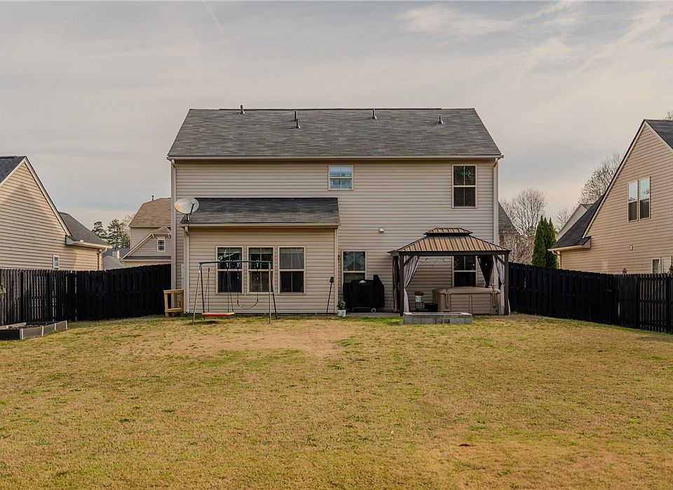 s*6様 house on the hill 90tops hill the on house s*6様 90tops Zillow | 66083 KS Hill, Spring St