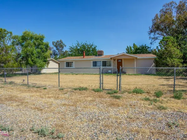 28144 Dustin Acres Rd, Taft, CA 93268