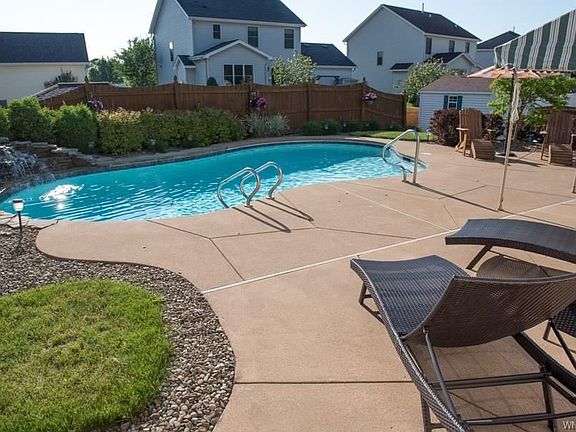 3rd image of 6394 White Oak Way