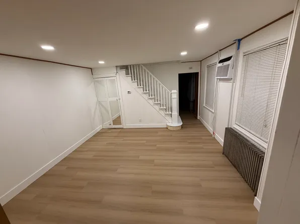 317 Penn St #1, Bristol, PA 19007