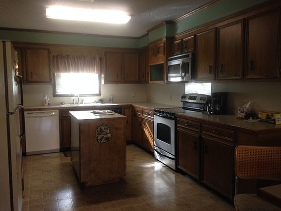 4th image of 510 Connie Lynne Dr #1