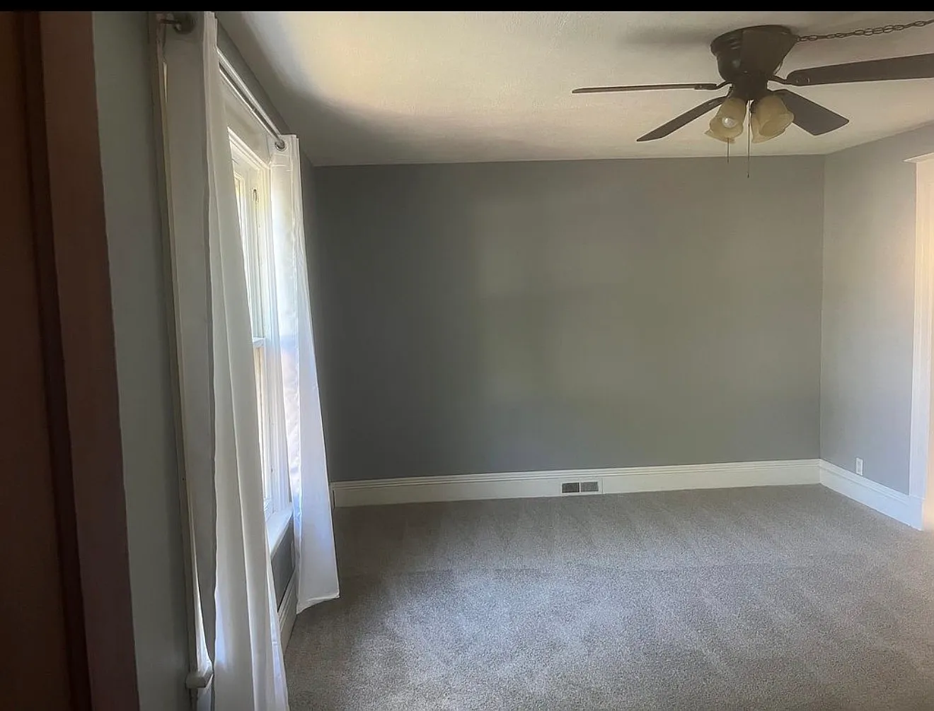 3 bed, 1221 sqft, $1,800 — Photo 3