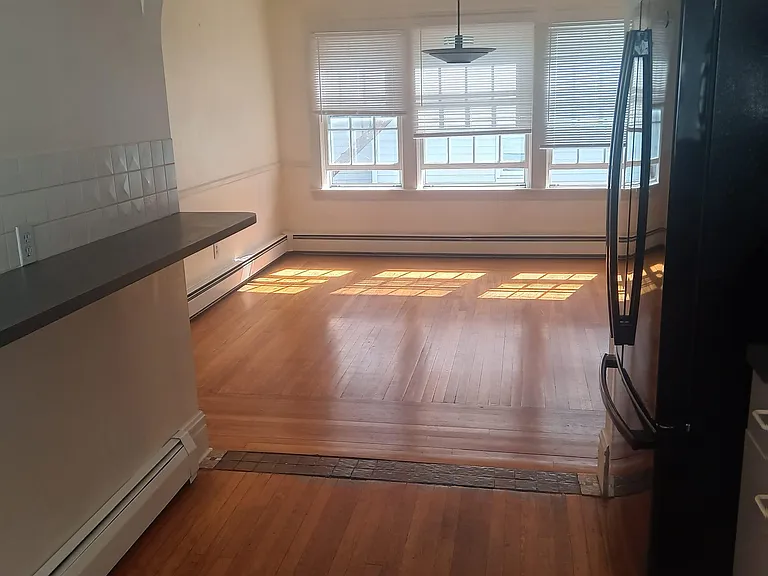 27 Ogden St #2 — Photo 24