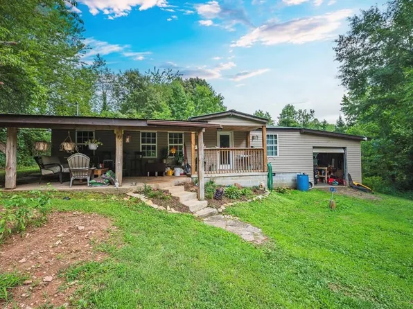 345 State St, Blue Ridge, GA 30513