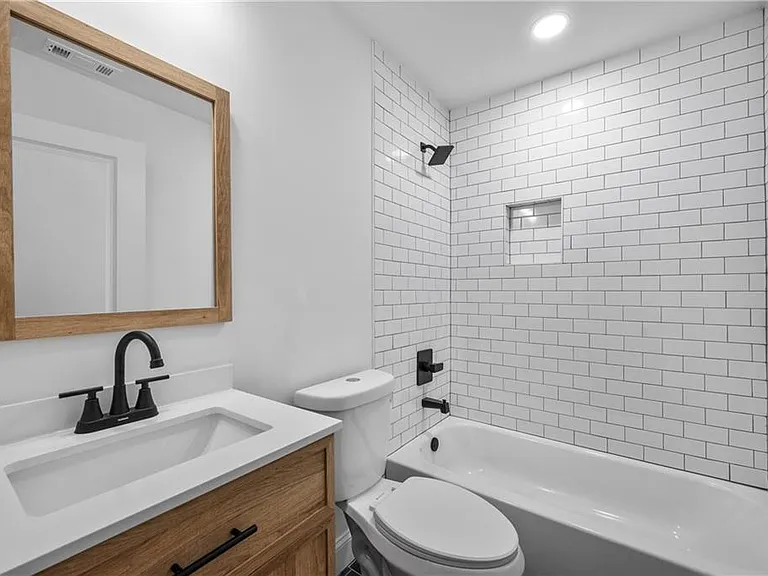 360 Ponce De Leon Ave NE #16 — Photo 14