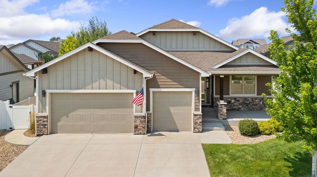 5928 Clarence Dr