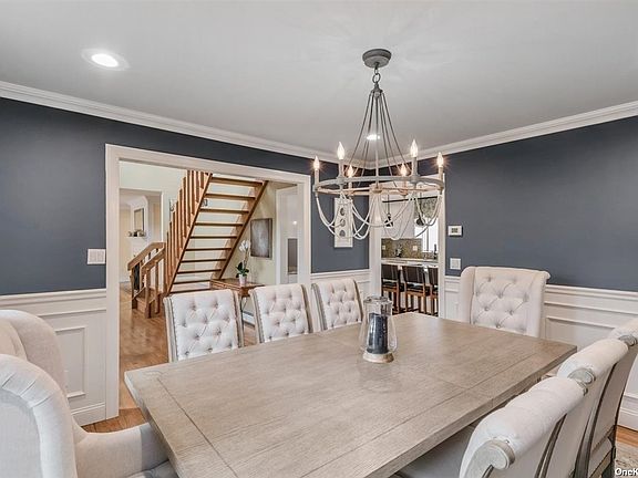 3rd image of 30 Jefferson Landing Cir