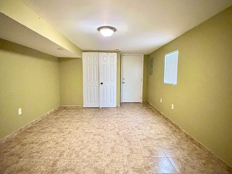 1131 N Gilmor St #B — Photo 6