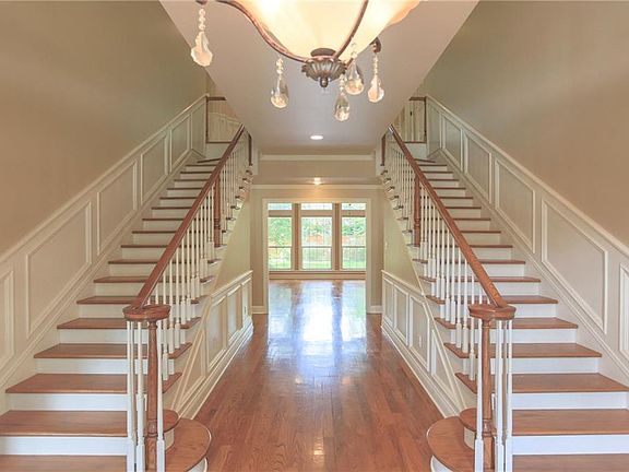 4th image of 4111 Beau Chene Dr