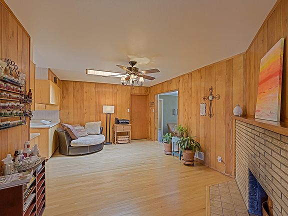 3516 Pitt St NE-8