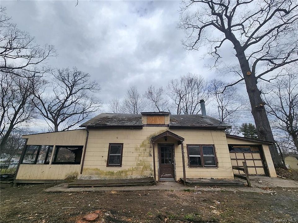 224 Johnson Ln, Montgomery, NY 12549 MLS H6240643 Zillow