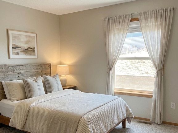 5th image of 50 Fox Run Ln #200-I