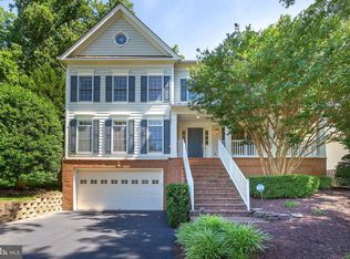 5924 Chesterbrook Rd, Mclean, VA 22101