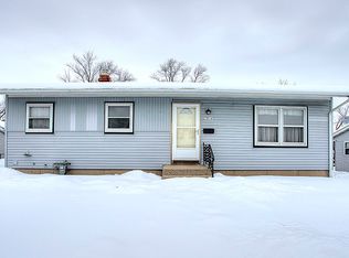 1014 Ramona Ter, Machesney Park, IL 61115