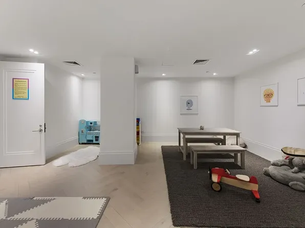 101 Wall Street image 14 of 18