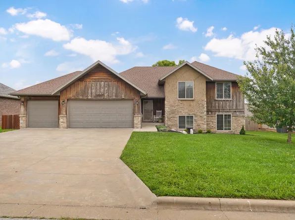 1465 S Appomattox Avenue, Republic, MO 65738