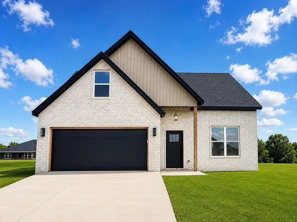 1729 Edens St, Gentry, AR 72734