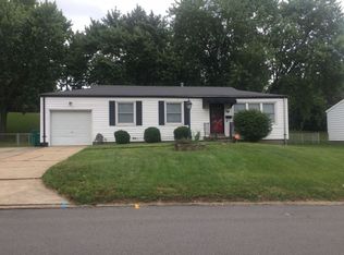 9906 Gloucester Dr, Saint Louis, MO 63137